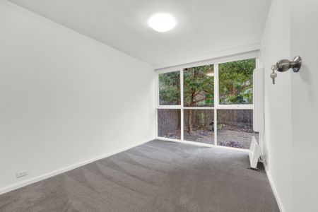 Stylish apartment with private courtyard - Photo 4