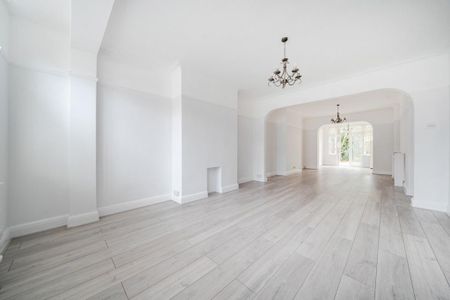 3 bedroom terraced house to rent - Photo 2