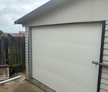 Perfect Family Home - Photo 2