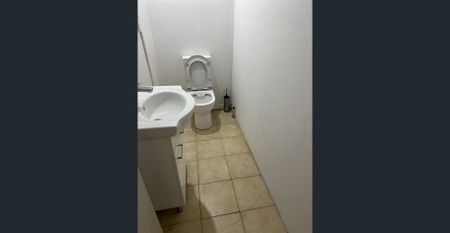 2 Bedrooms in Stanmore for lease! - Photo 4