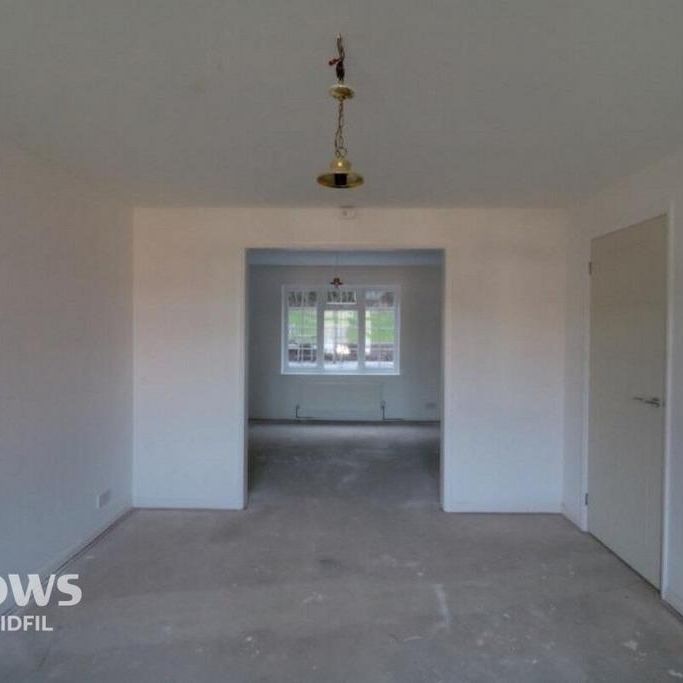 4 bedroom detached house to rent - Photo 1