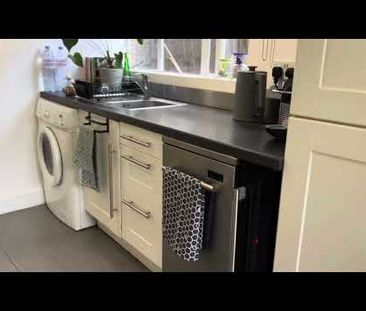 1 Bed Flat, Nutcroft Road, SE15 - Photo 4