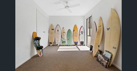 Style and Functionality Riverfront living in Coomera Waters! - Photo 5