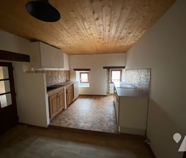 Appartement T2 à louer dans le centre du village de QUINTENAS ! - Photo 1