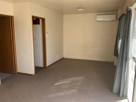 Easy Living in Claudelands - Photo 4