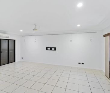 Beautiful family home with solar, batteries + powered shed - Photo 2