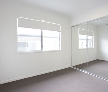 Meticulously Presented Executive Terrace Home - Photo 1