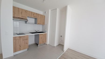 location Appartement T2 DE 43.3m² À BORDEAUX - Photo 2