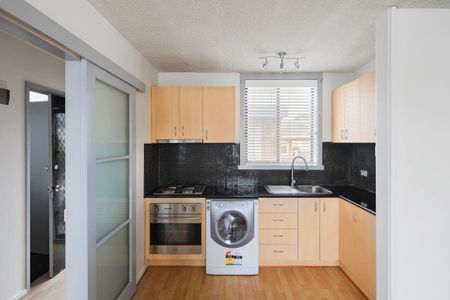 Great Location - Photo 5