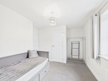 2 bedroom semi-detached house to rent - Photo 3