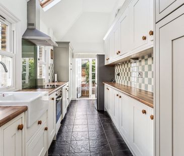 Manor Road, Walton-on-Thames, Surrey, KT12 - Photo 2