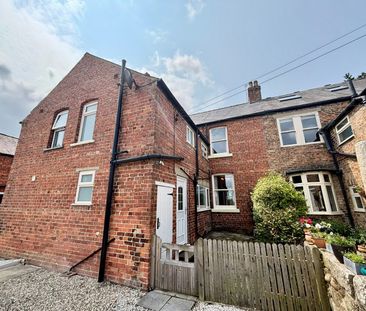 3 bedroom terraced house to rent - Photo 1