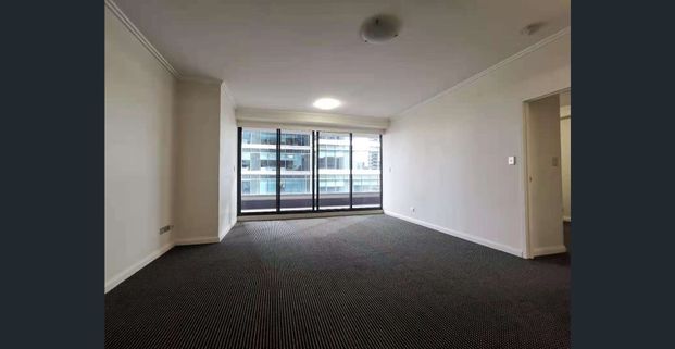 Luxury 2 bedroom Apt in the Centre of the City - Photo 1