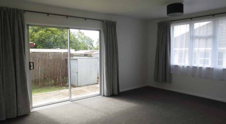 Pukekohe, 3 bedrooms - Photo 2