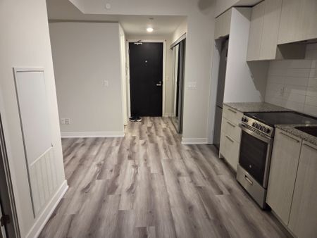 For Lease - 501 Yonge Street Unit# 2003, Toronto, Ontario - Photo 2