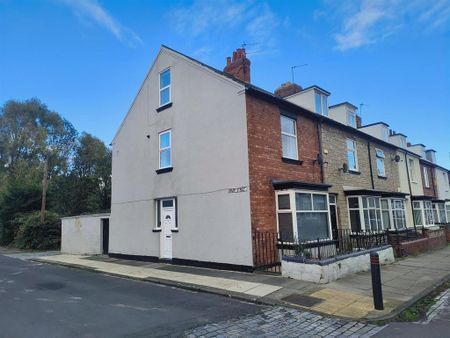 2 bedroom end of terrace house to rent - Photo 5