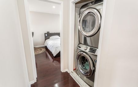 For Lease - 3949 Tacc Drive Unit# Main House, Mississauga, Ontario - Photo 5