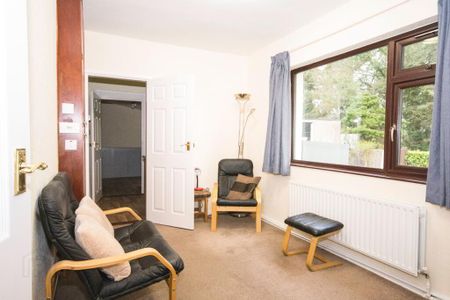 27 Strabane Road, Newtownstewart, BT78 4JY - Photo 2
