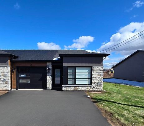 - Hudson Lane, E1G 6E3, Moncton - Photo 1