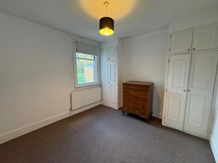 2 bedroom maisonette to rent - Photo 2