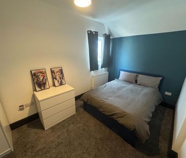 1 bedroom in a house share to rent - Photo 4