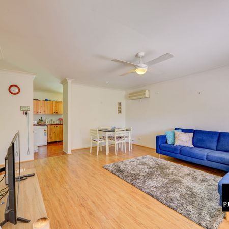 OXLEY VALE - 3 bedroom home - Photo 3