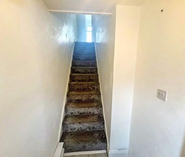 3 bedroom terraced house to rent - Photo 6