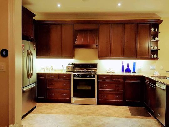 For Lease - 425 Harris Street, Whitby, Ontario - Photo 1