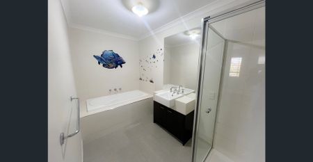 Style, Comfort and Convenience - Photo 4