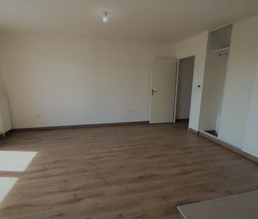 location Appartement T1 DE 39.3m² À COLOMBES - Photo 6