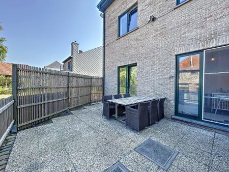 Gelijkvloers appartement met 2 slaapkamers en ruim terras - Foto 3