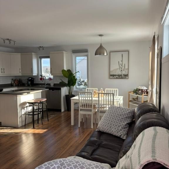 4 1/2 style condo sur 2 étage - rare - Photo 1