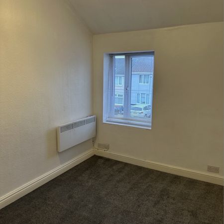 St Johns Road, Doncaster, DN12 - Photo 4