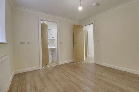 Brockhurst Road, Gosport - Photo 2