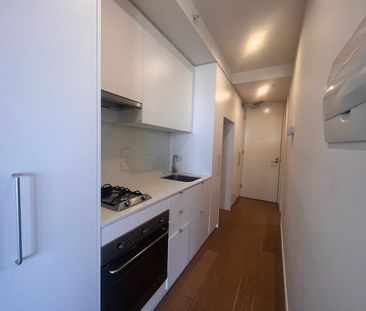 603/19 Hall Street, Moonee Ponds VIC 3039 - Apartment For Rent | Do... - Photo 4