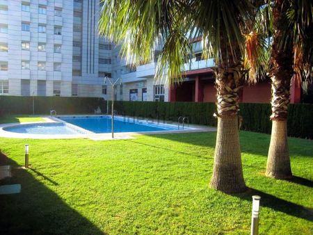 4 room luxury Apartment for rent in Valencia, Spain - Photo 4