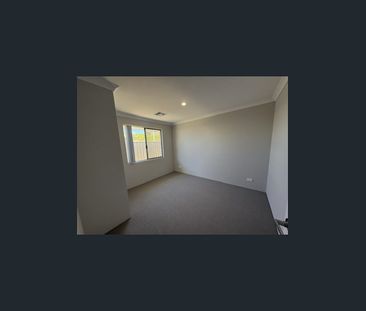 Coastal Charm with Space to Settle In - Photo 2
