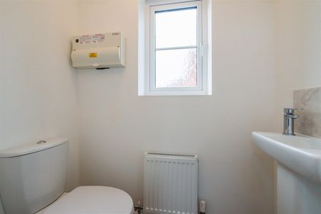 3 Bedroom House To Rent - Photo 5