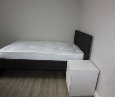 Flat 2 Eldon Street, Preston - Photo 1