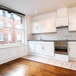 Greens Court, Soho, W1F, London - Photo 2