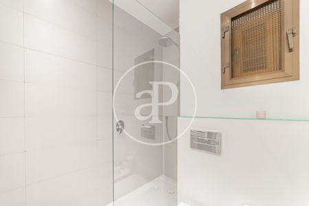 Flat for rent in calle Segre. - Photo 4