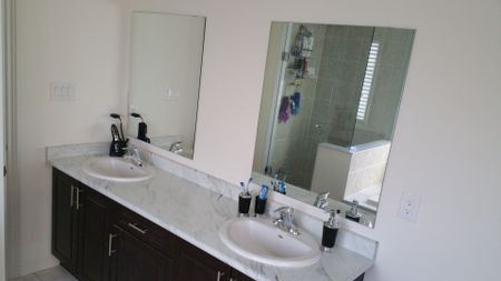 For Lease - 14 Vezna Crescent, Brampton, Ontario - Photo 3