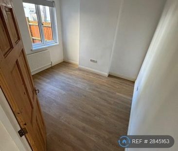 2 bedroom maisonette to rent - Photo 1