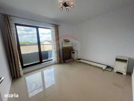Apartament Premium cu 3 Camere și Terasă Generoasă - Fotografie 5