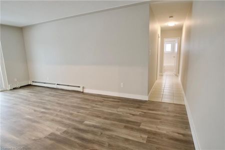 For Lease - 122 SIXTH Avenue Unit# 304, Kitchener, Ontario - Photo 2
