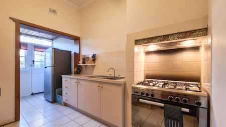 135 Kent Street, Flemington VIC 3031 - Photo 4