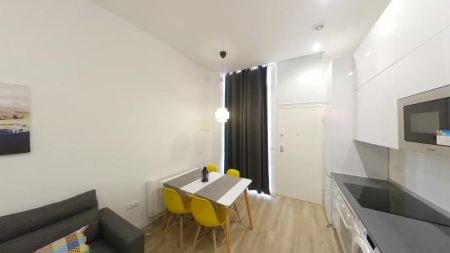 Piso de alquiler en Calle de Gutierre de Cetina, Pueblo Nuevo - Photo 5