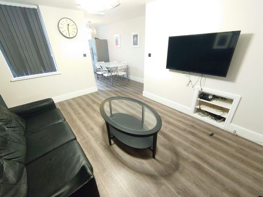 Needham Rd, Kensington. - Photo 1