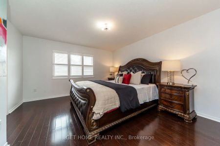 Detached Home For Lease | E9239530 - Photo 2