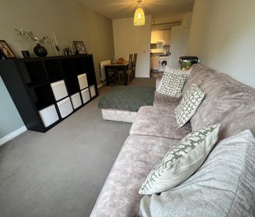 2 bedroom apartment to rent - Photo 3